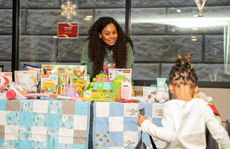 Brighten the Holidays for Youth and Families Experiencing Homelessness